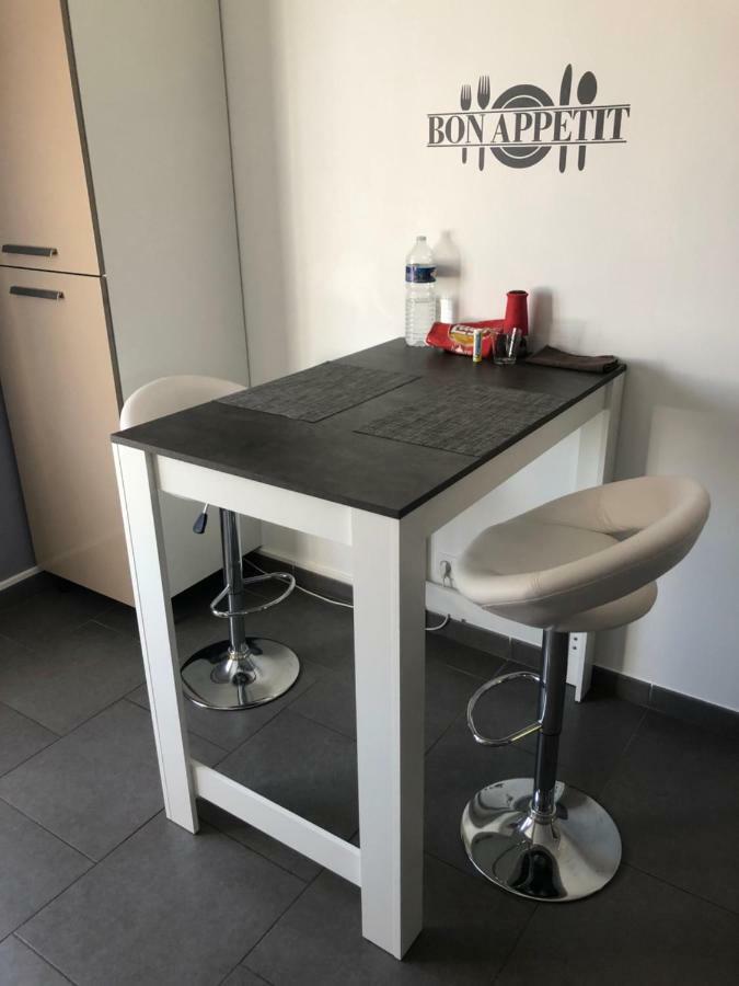 Chambre Les Loges Nevers Exterior foto